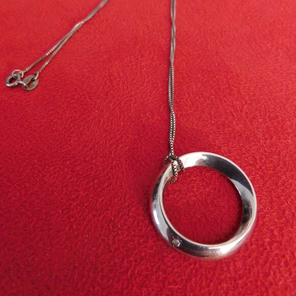 Ladies 925 Sterling Silver Necklace - Love, Honor, Cherish - Picture 4 of 4